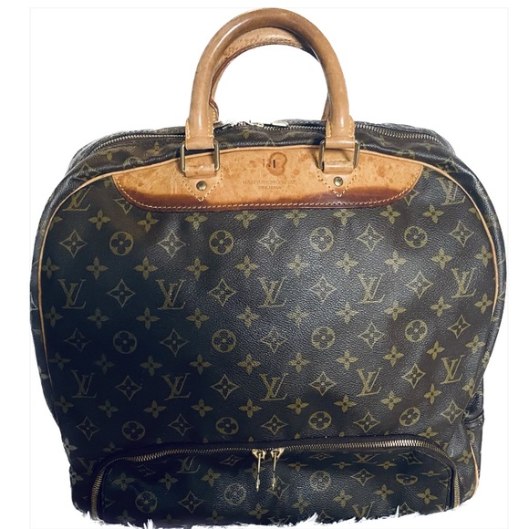 Louis Vuitton Monogram Evasion Unisex - Picture 3 of 14